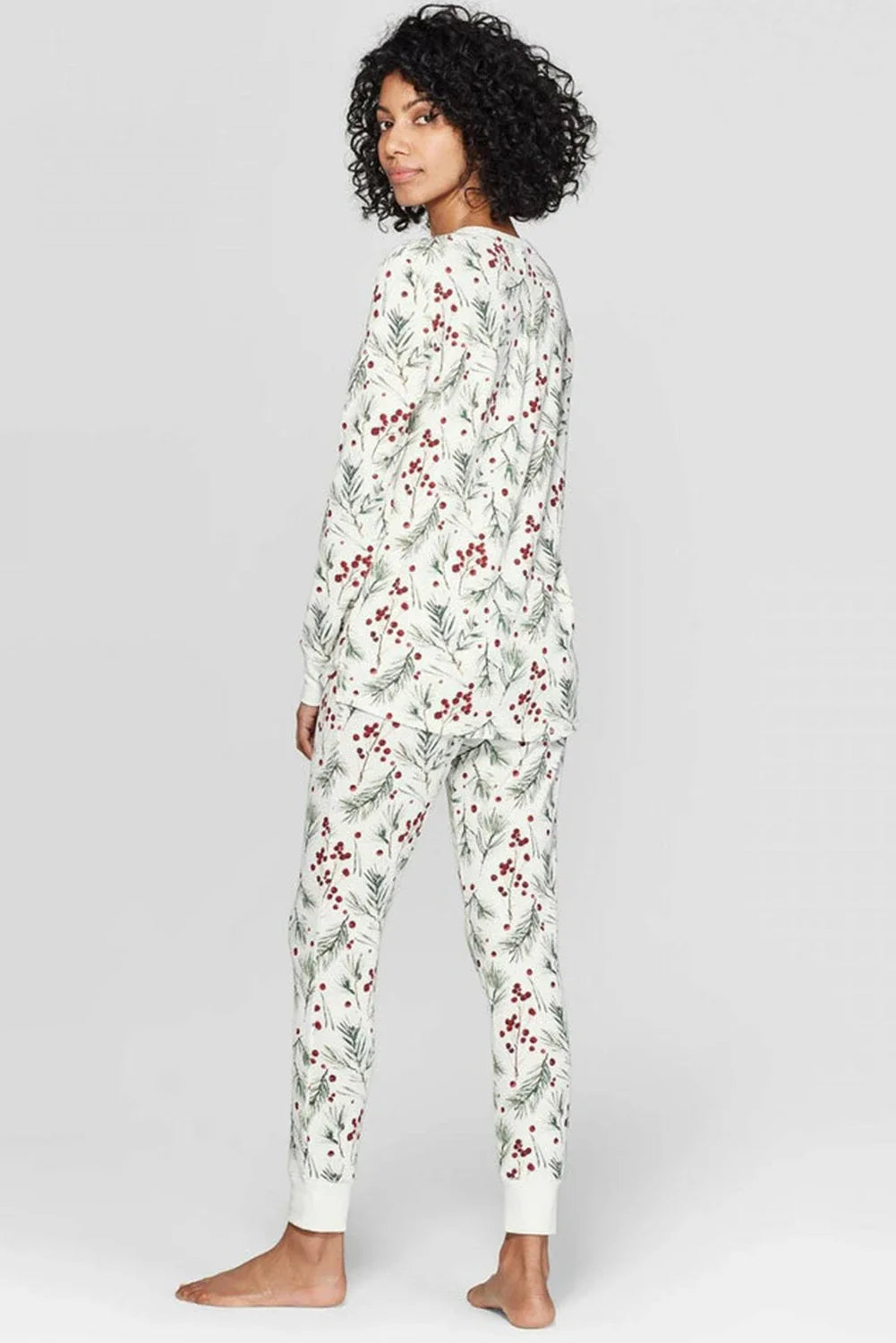 Holly Print Christmas Pajama Set