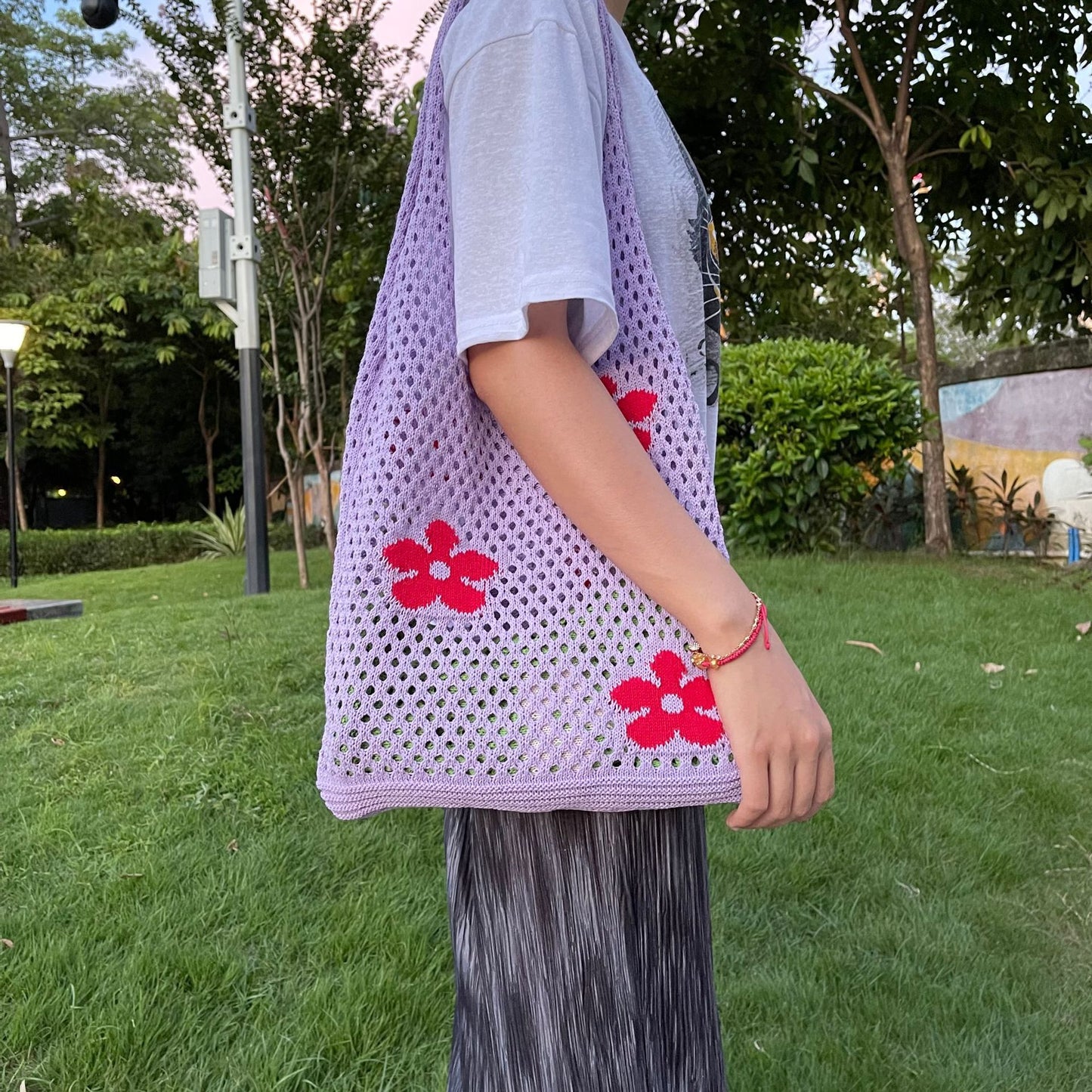 Floral Pattern Crochet Tote Bag