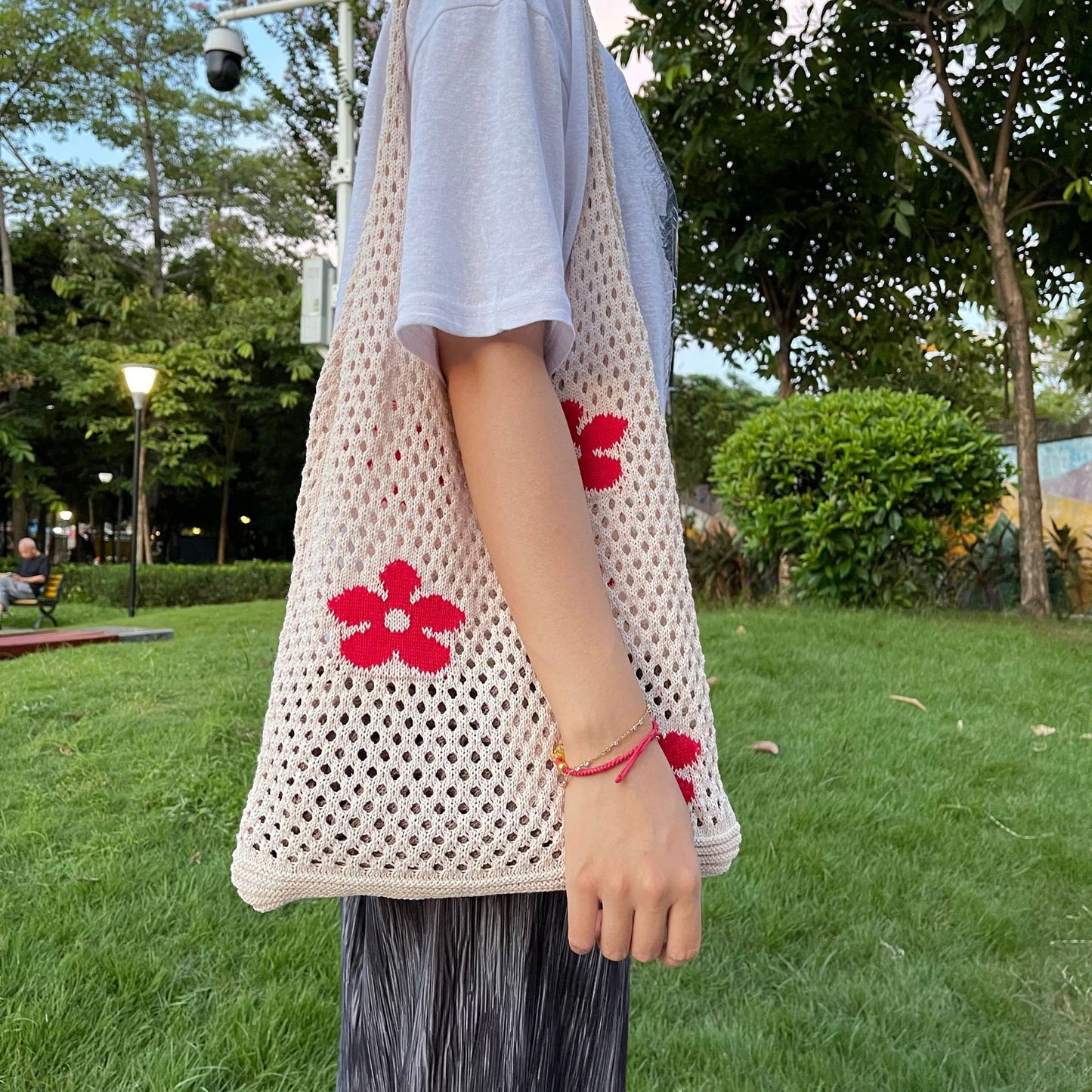 Floral Pattern Crochet Tote Bag