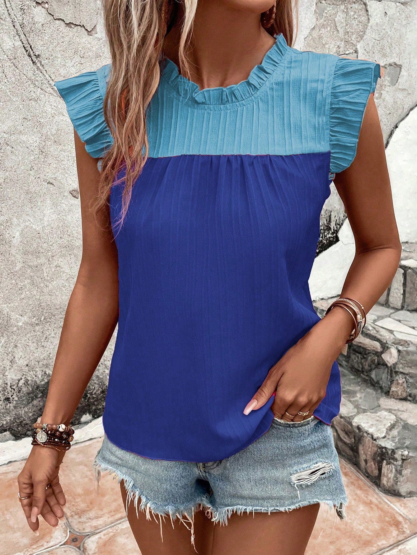 Sleeveless Ruffled Shoulder Contrast Top