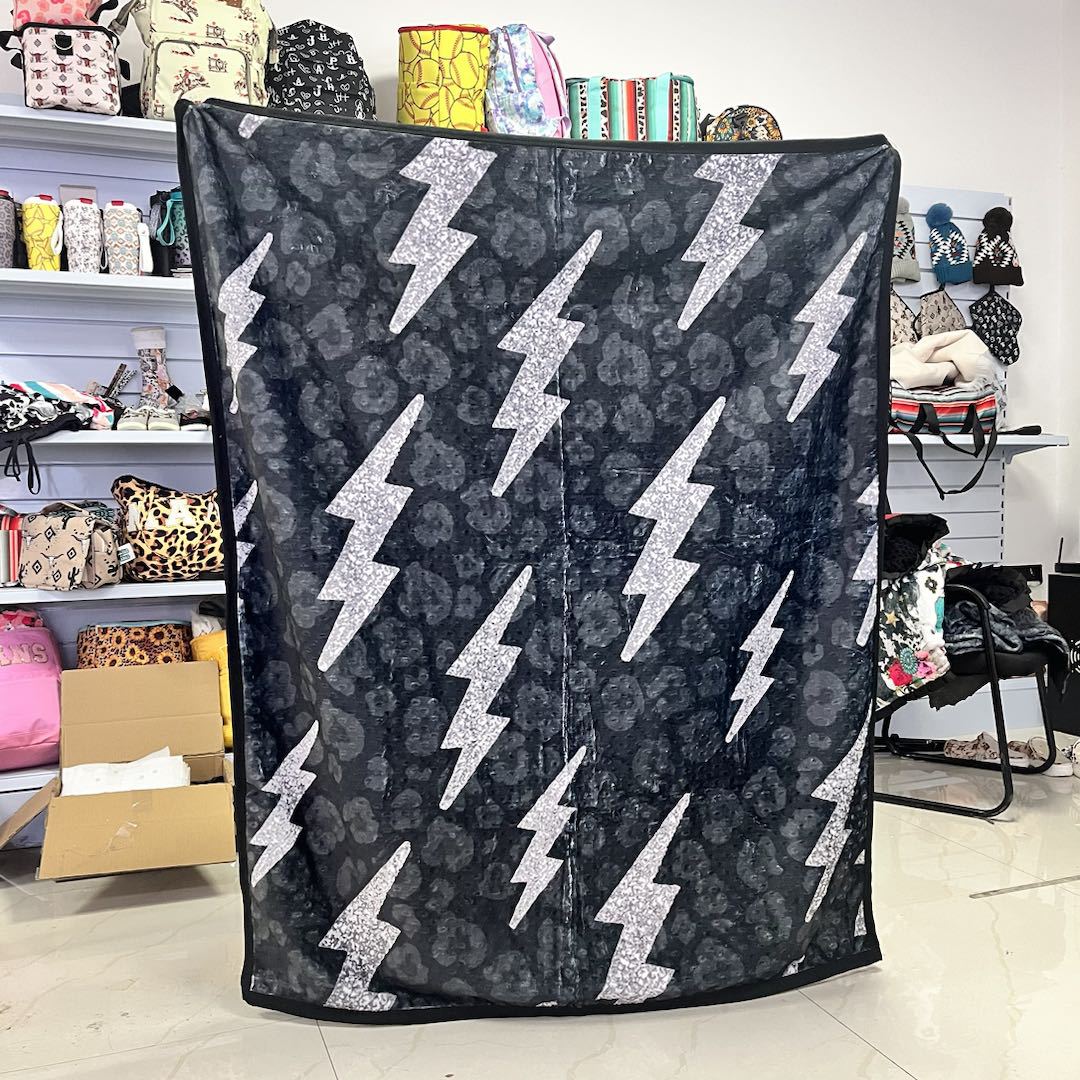 Laminated Flannel Printed Nap Blanket