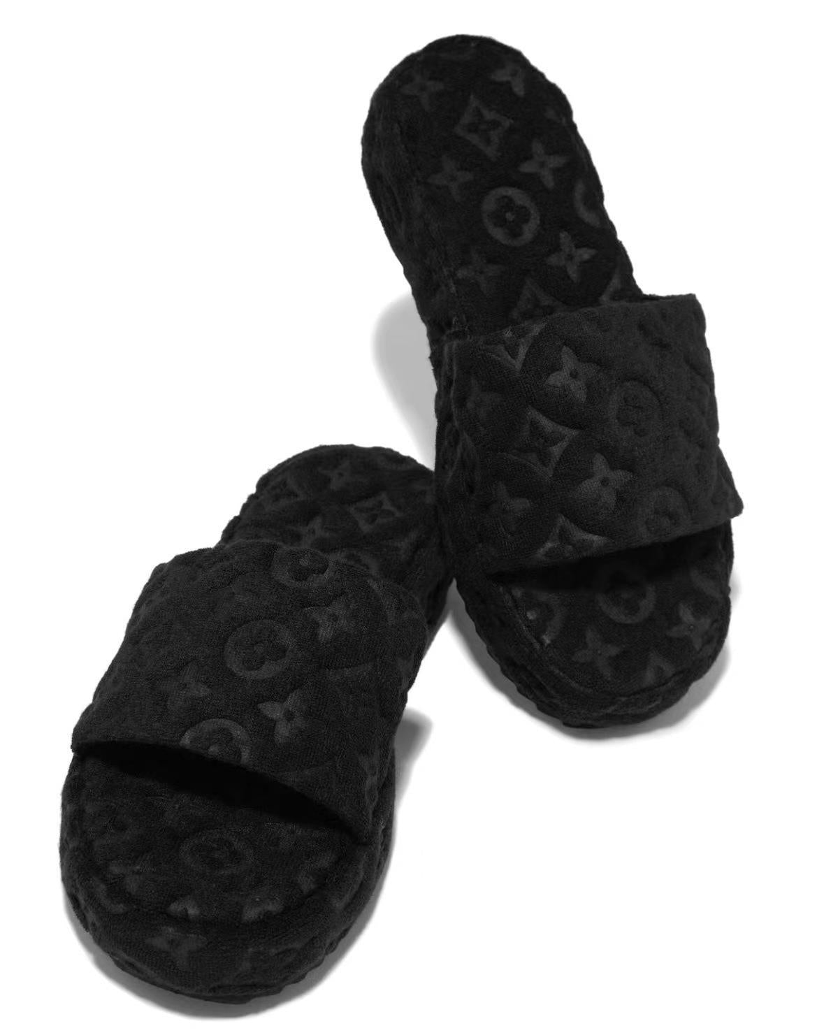 Platform Embossed Slippers