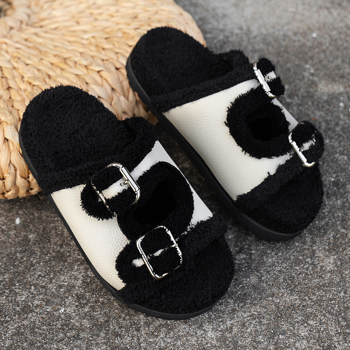 Block Buckle Decor Fuzzy Slippers