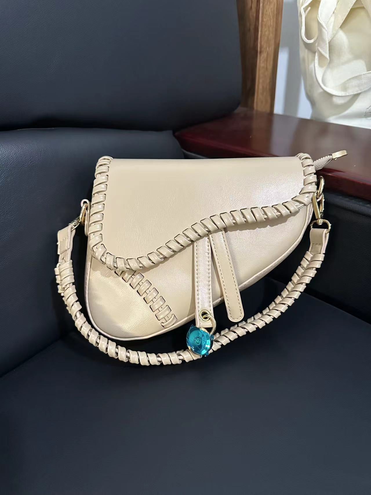 Fashionable Shoulder Crossbody Saddle Bag