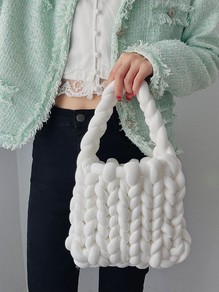 Woven Large Single Shoulder Bag