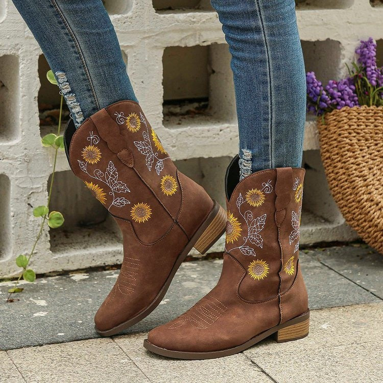 New Embroidered Fashion Boots