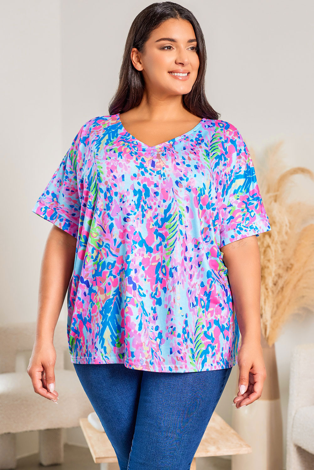 Plus Size Plant Print V Neck T-shirt