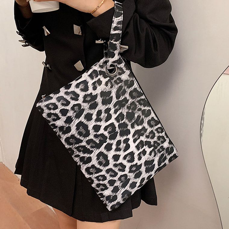 Leopard Print Temperament Clutch Bag