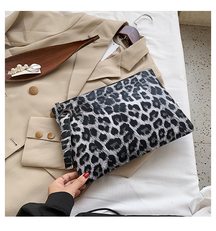 Leopard Print Temperament Clutch Bag